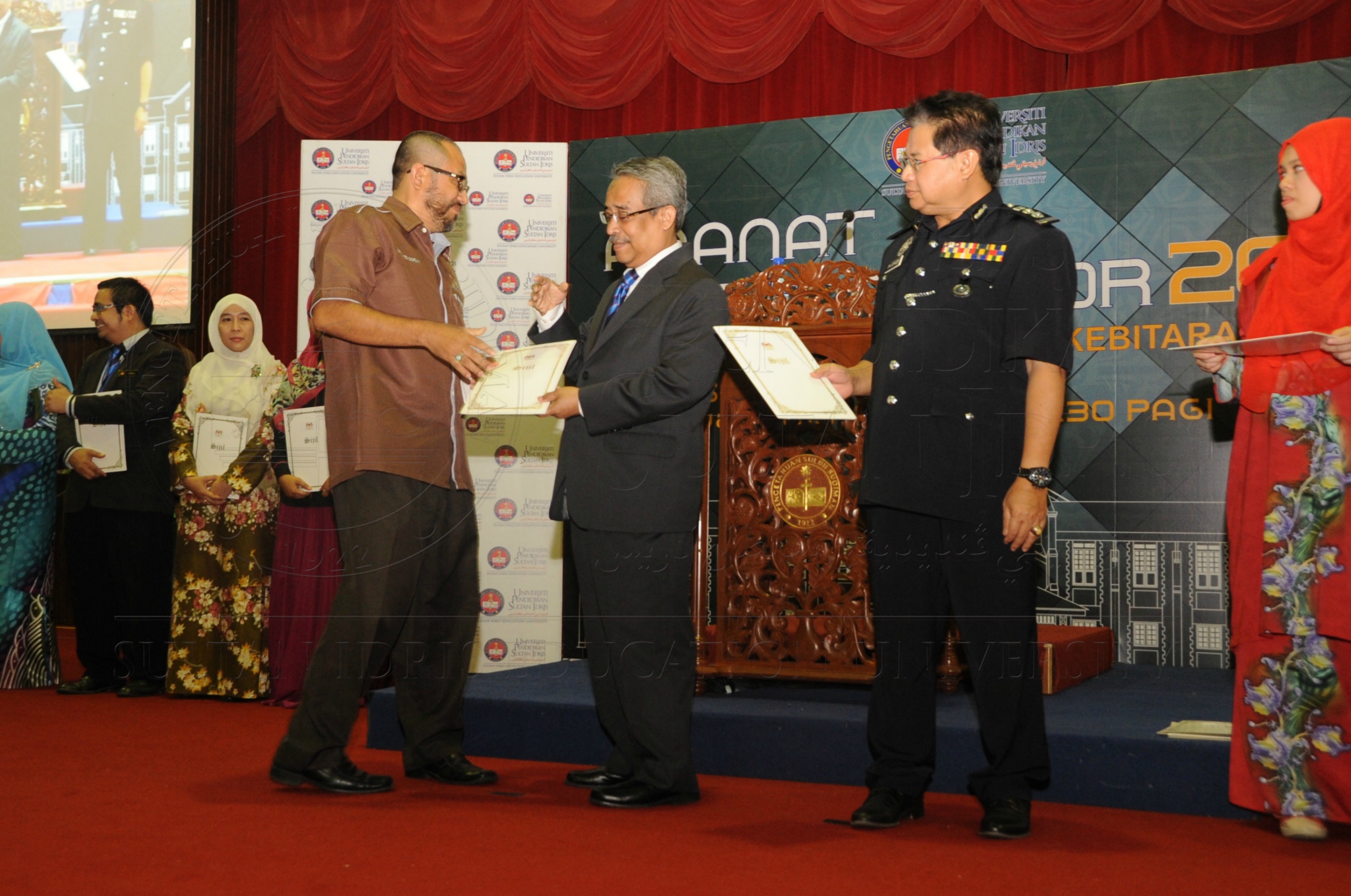 PRO 16 6 AMANAT VCHAS 8747